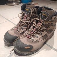 Scarponi Asolo in Goretex come nuovi tg. 45
