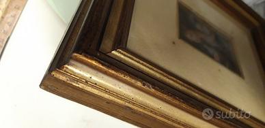 Cornice in legno oro