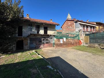 CASA SEMINDIPENDENTE A SANTENA