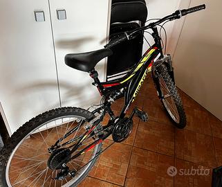 Bicicletta Mountain Bike 24”