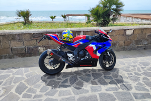 CBR 1000 rr-r firebalde