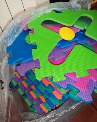puzzle,copri seggiolone,primo diario con foto