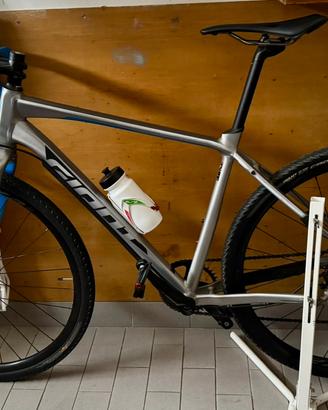 Giant Revolt 2 - Bici Gravel - taglia M/L
