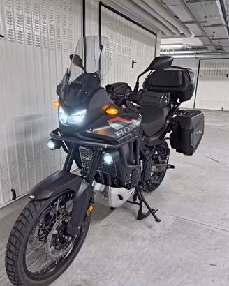 Honda Transalp 750 E-Clutch 2026 full optional