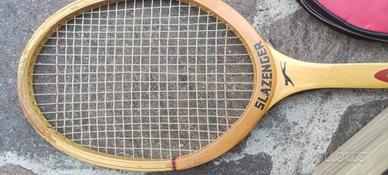 racchetta da tennis del celebre marchio Slazenger