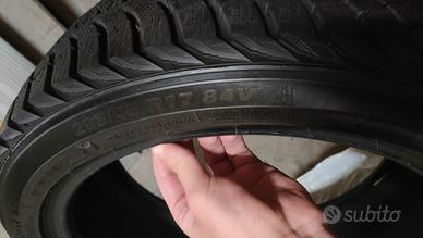 Pneumatici Invernali 205 45 r17 84V - KUMHO 