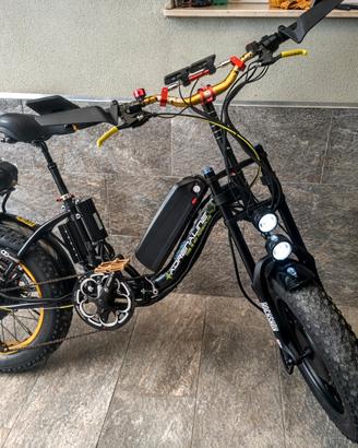 bici FAT BIKE elettrica trazione integrale 