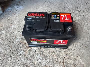 Batteria auto 71 AH