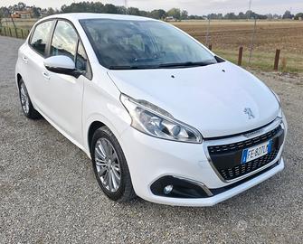 Peugeot 208 PureTech 82 5 porte Allure