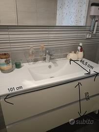 mobile bagno sospeso 