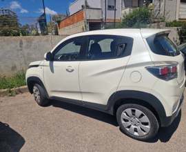 Mahindra kuv 100
