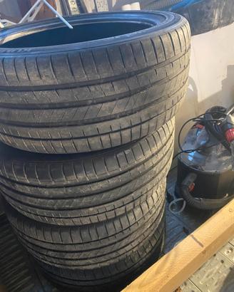 Kumho sport 245/40/zr18