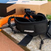 Leash waist Rrd wing