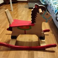 cavallo a dondolo
