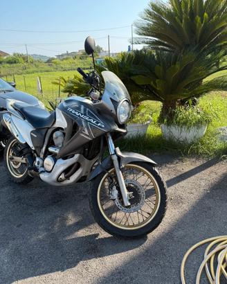 Honda Transalp XL700