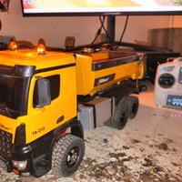 Camion 1:14 R/C  movimento terra modificato