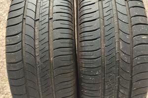 Gomme 215/60 R16