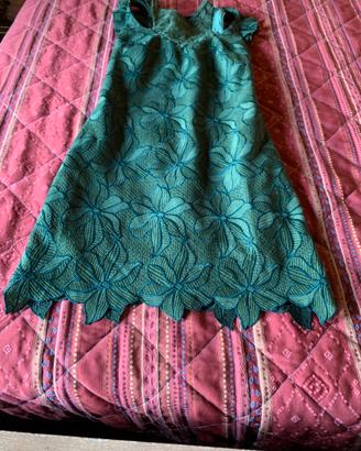 Vestitino verde intagliato