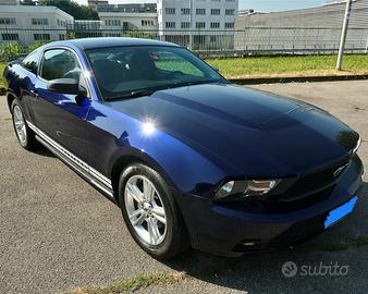 Ford Mustang V6 - 2010