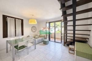 Appartamento di 110 m² con più di 5 locali a Raven