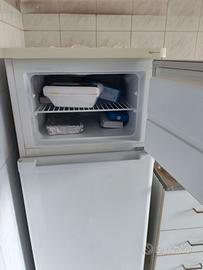 Frigorifero Electrolux doppia porta con congelator