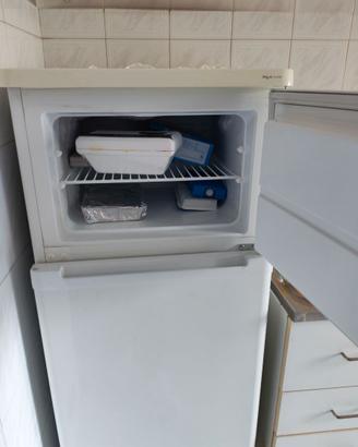 Frigorifero Electrolux doppia porta con congelator