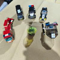 LegoSet di auto e mezzi  vintage.

