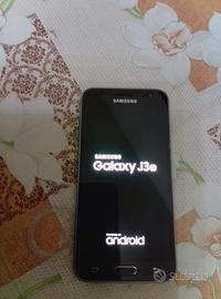 smartphone SAMSUNG x ricambi non legge SIM 