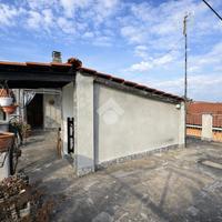 2 LOCALI A VAREDO