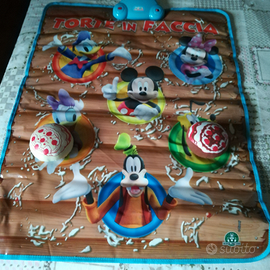 Gioco torta in faccia