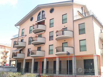 Locale Commerciale a Capaccio Scalo