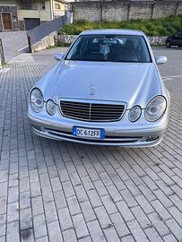Mercedes E280