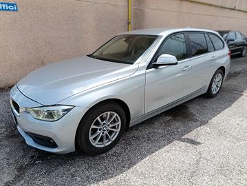 Bmw 320d Touring Luxury #GM