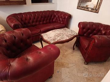 Chesterfield divano e 2 poltrone pelle