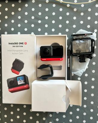 Insta 360 + selfie stick