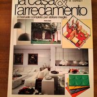 Libro vintage " La casa e l'arredamento"