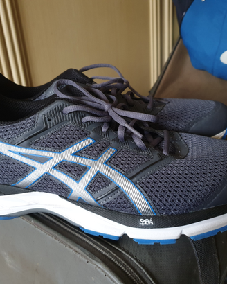 Asics gel Phoenix 8 taglia 48 nuove senza scatola