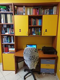 Libreria + scrivania + cassettiera + sedia