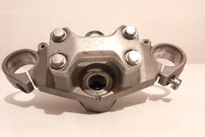 PIASTRA DI STERZO SUPERIORE HONDA HORNET 600