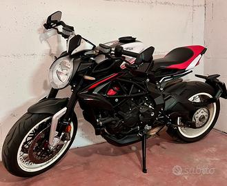 MV Agusta Dragster 800 RR
