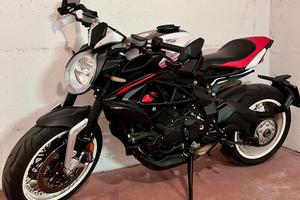 MV Agusta Dragster 800 RR
