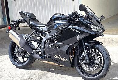 KAWASAKI NINJA ZX-4R MY25/26 Motore Euro 5+