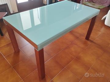 Tavolo design moderno in vetro e legno