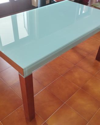 Tavolo design moderno in vetro e legno