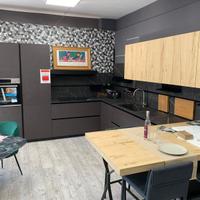 Cucina Mobilegno con piana e schienali hpl