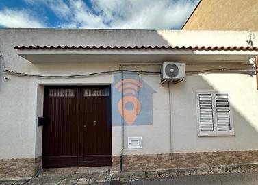 Campobello Casa Indipendente Con Spazio Esterno