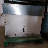 Arnie e materiale apistico