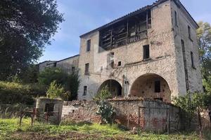 RUSTICO A SAN MAURO LA BRUCA