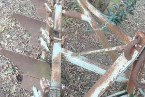 Aratro Quadrivomere a sollevatore