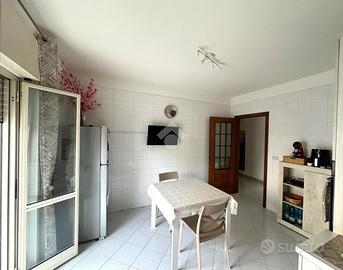 3 LOCALI A SCAFATI
